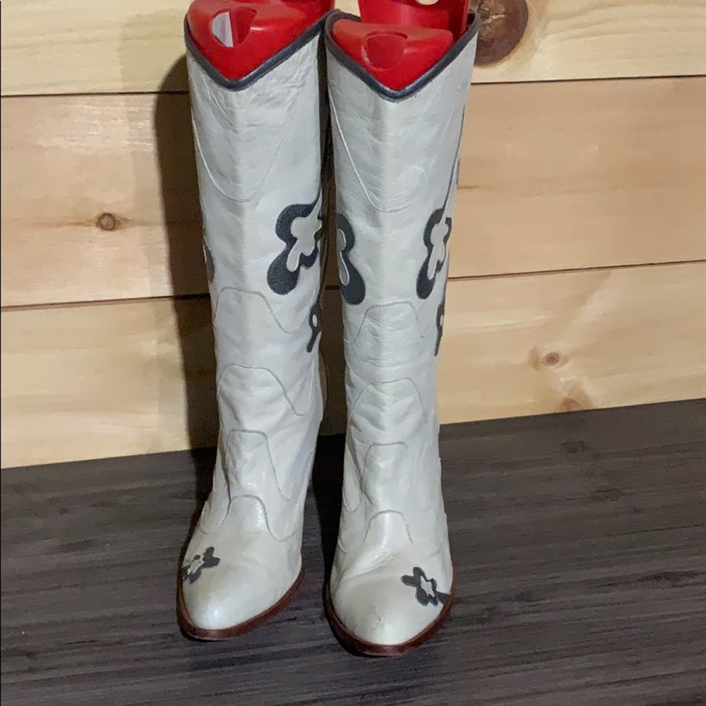 Diesel boots